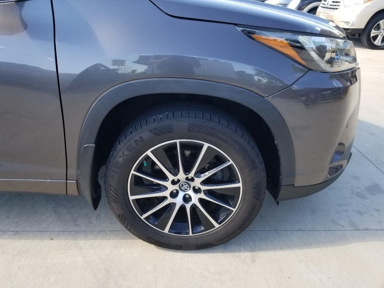 Toyota Highlander Limited Platinum AWD V6 2019