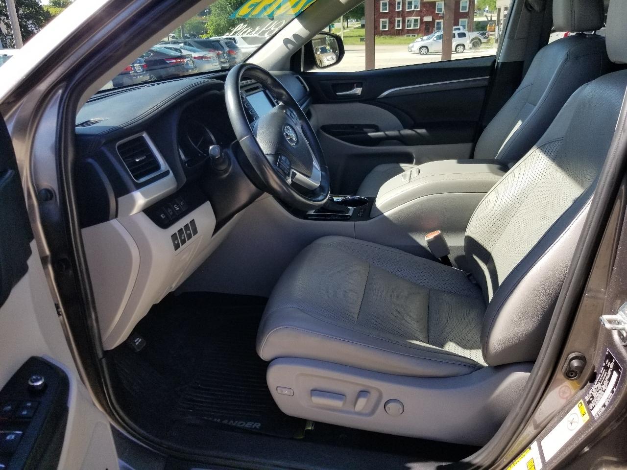 Toyota Highlander Limited Platinum AWD V6 2019