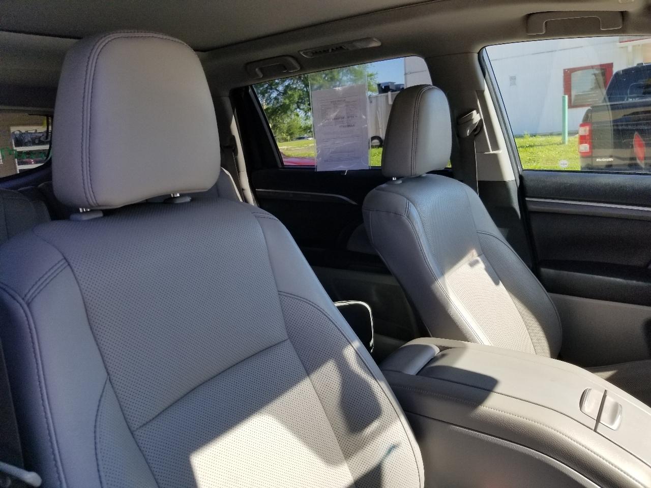 Toyota Highlander Limited Platinum AWD V6 2019