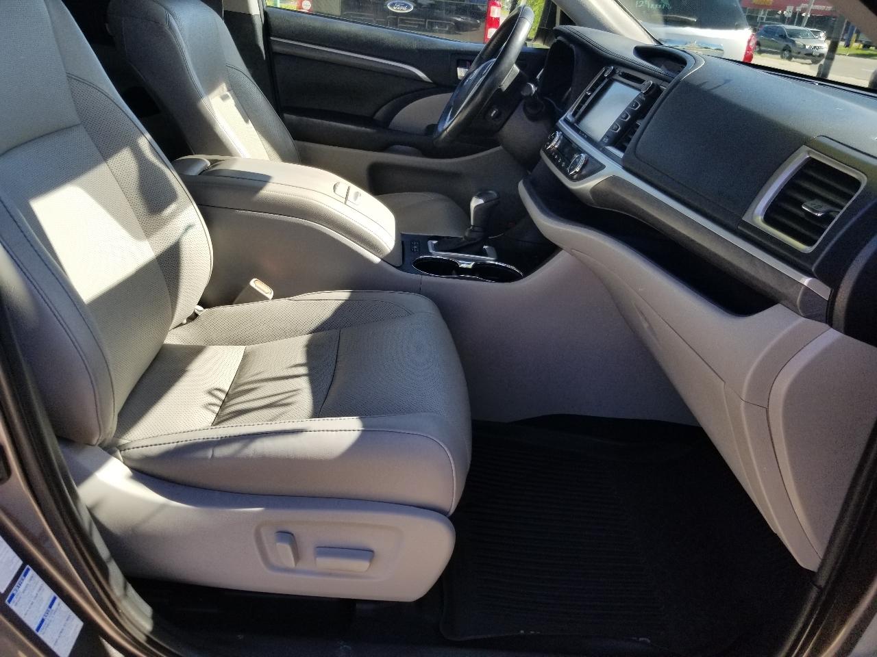 Toyota Highlander Limited Platinum AWD V6 2019