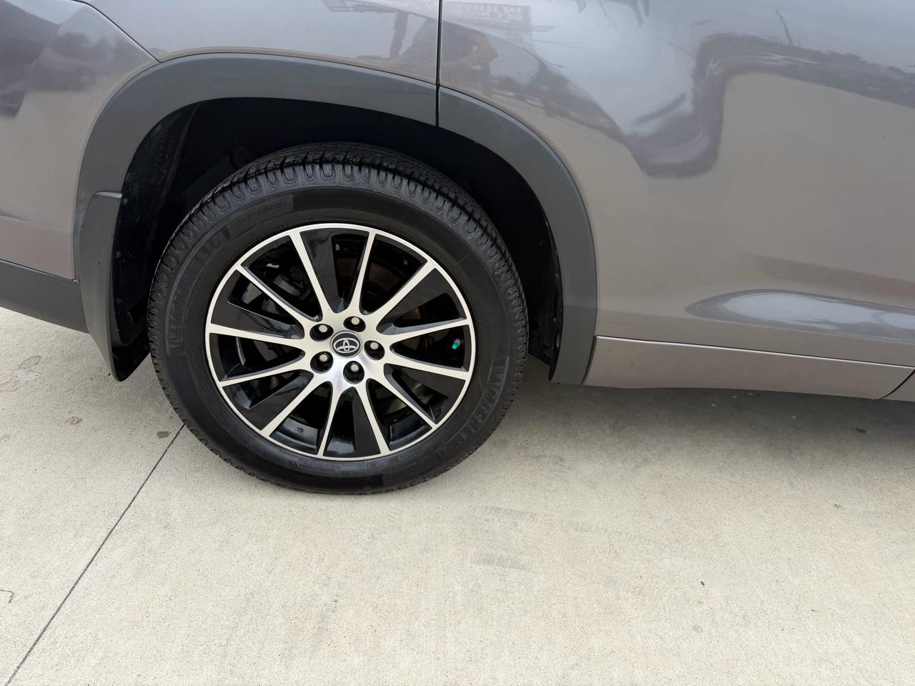 Toyota Highlander Limited Platinum AWD V6 2019