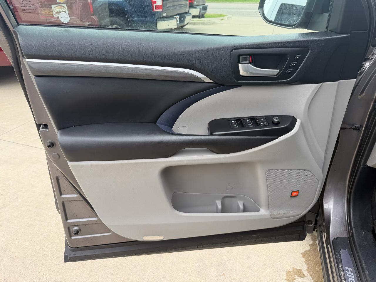 Toyota Highlander Limited Platinum AWD V6 2019
