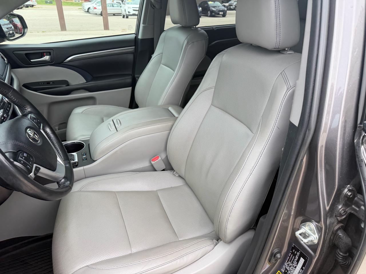 Toyota Highlander Limited Platinum AWD V6 2019