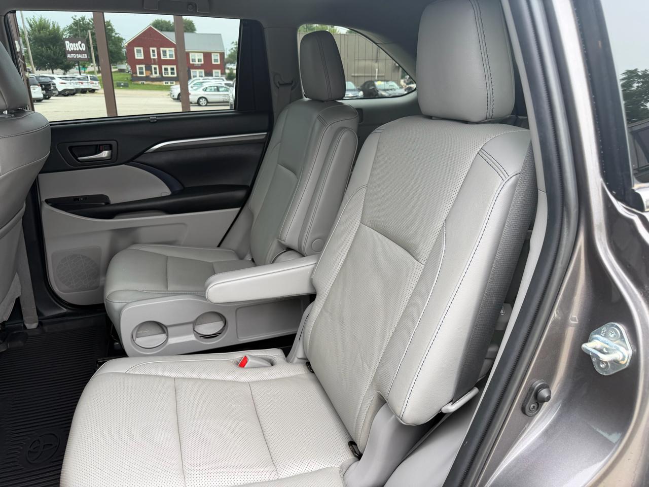 Toyota Highlander Limited Platinum AWD V6 2019