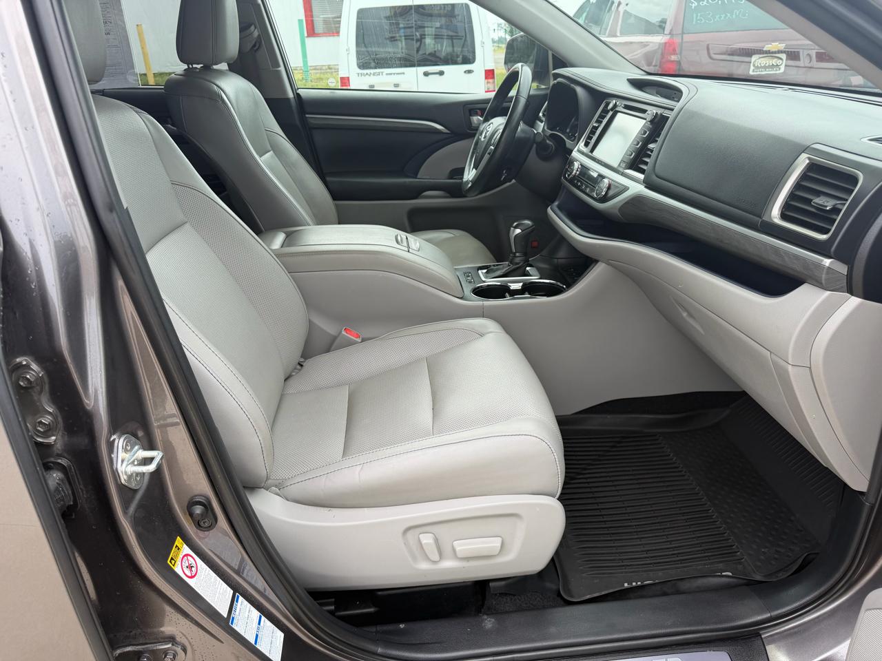 Toyota Highlander Limited Platinum AWD V6 2019