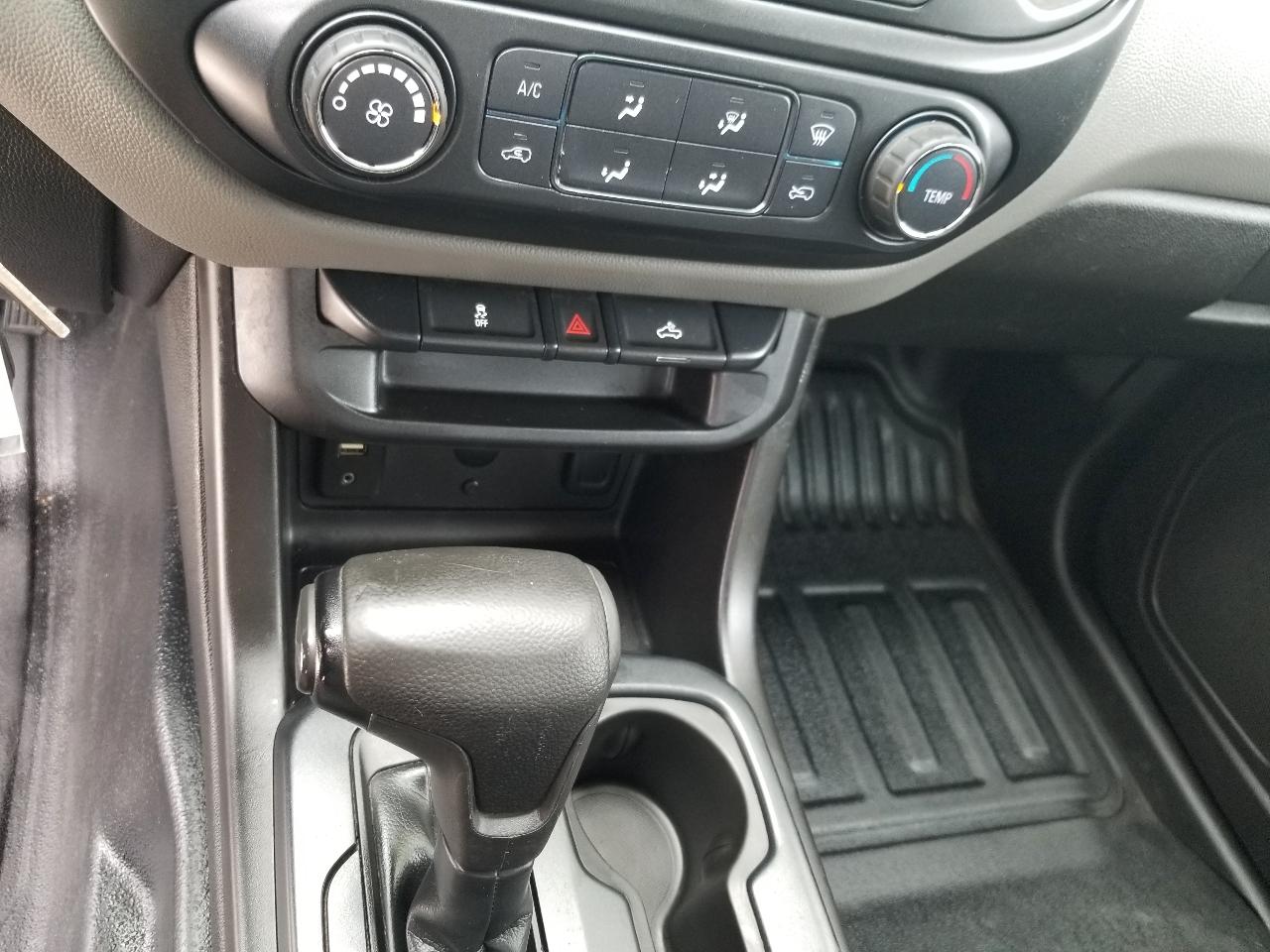 Chevrolet Colorado 2WD Ext Cab 128.3" WT 2017