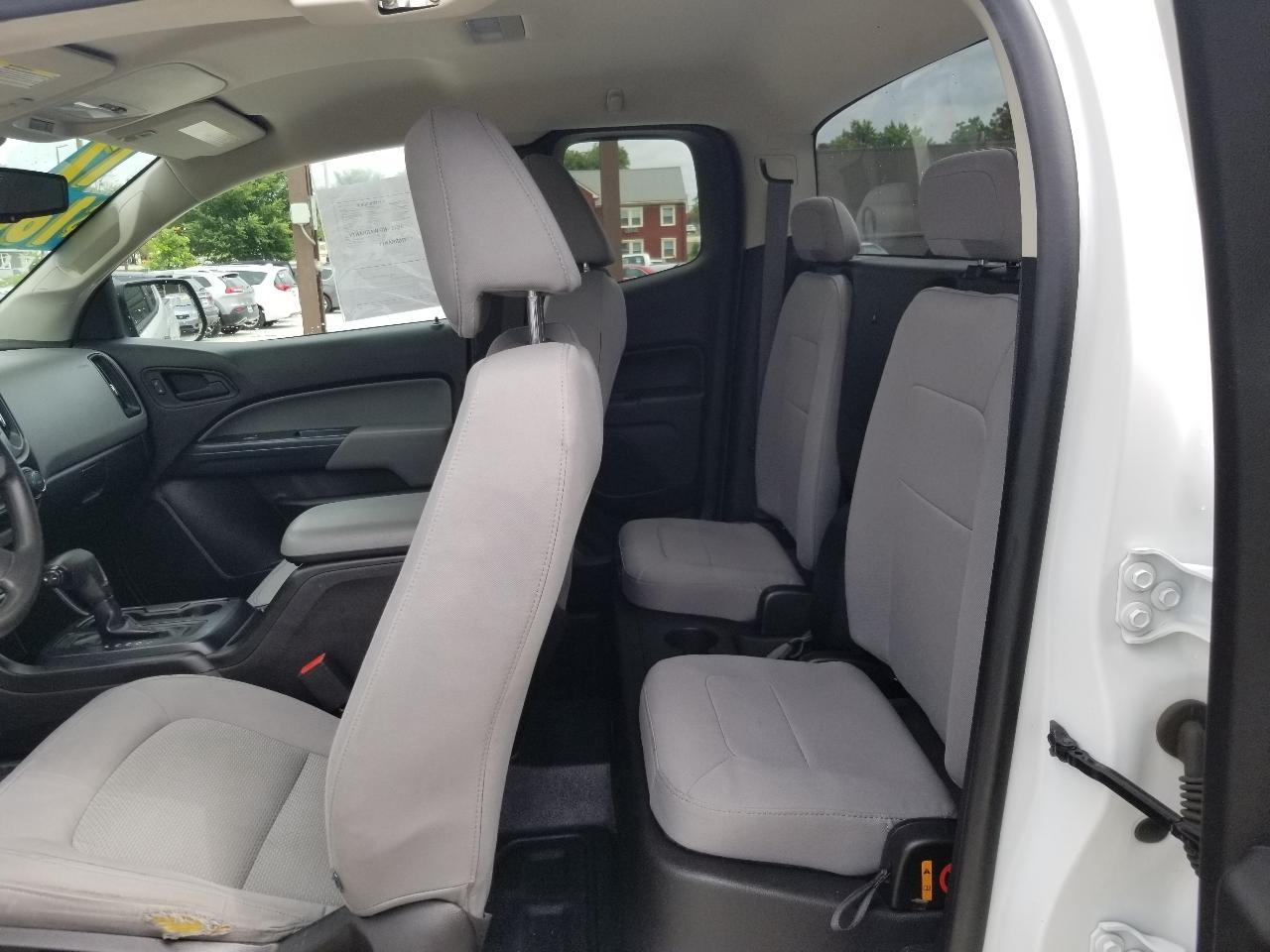 Chevrolet Colorado 2WD Ext Cab 128.3" WT 2017
