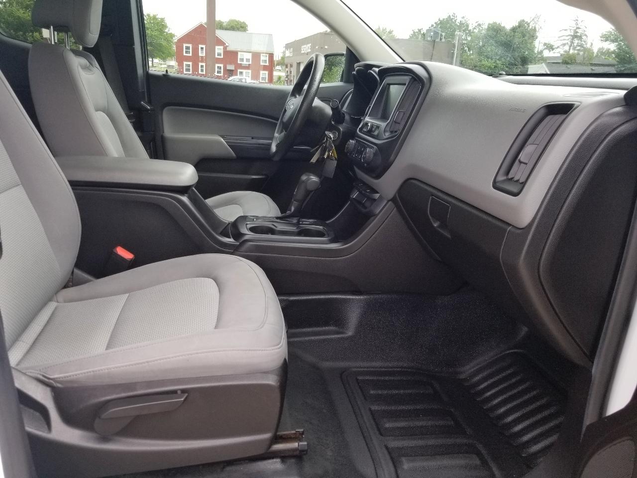 Chevrolet Colorado 2WD Ext Cab 128.3" WT 2017