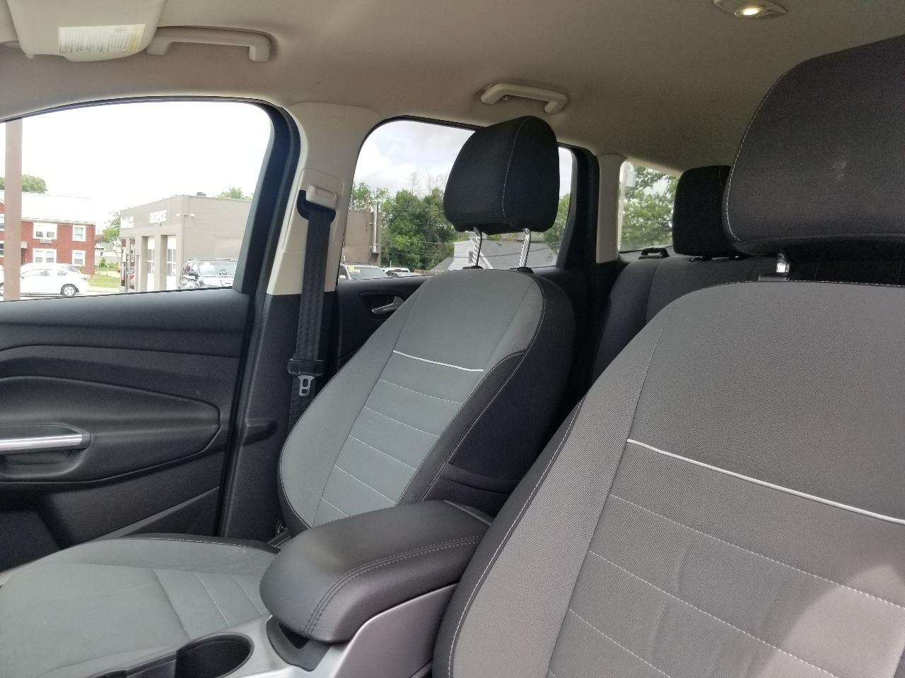 Ford Escape 4WD 4dr SE 2015