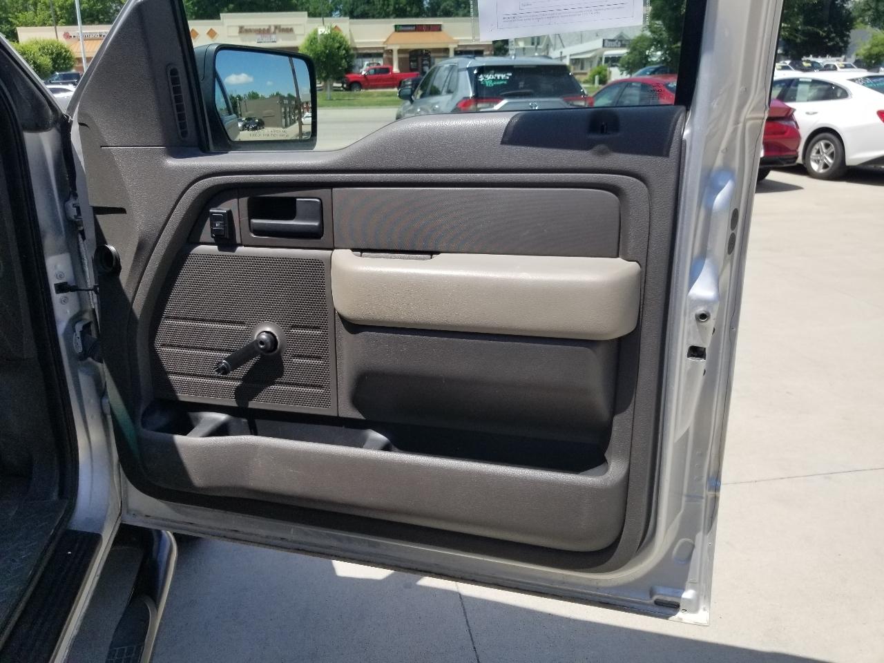 Ford F-150 4WD SuperCab 145" XLT 2010