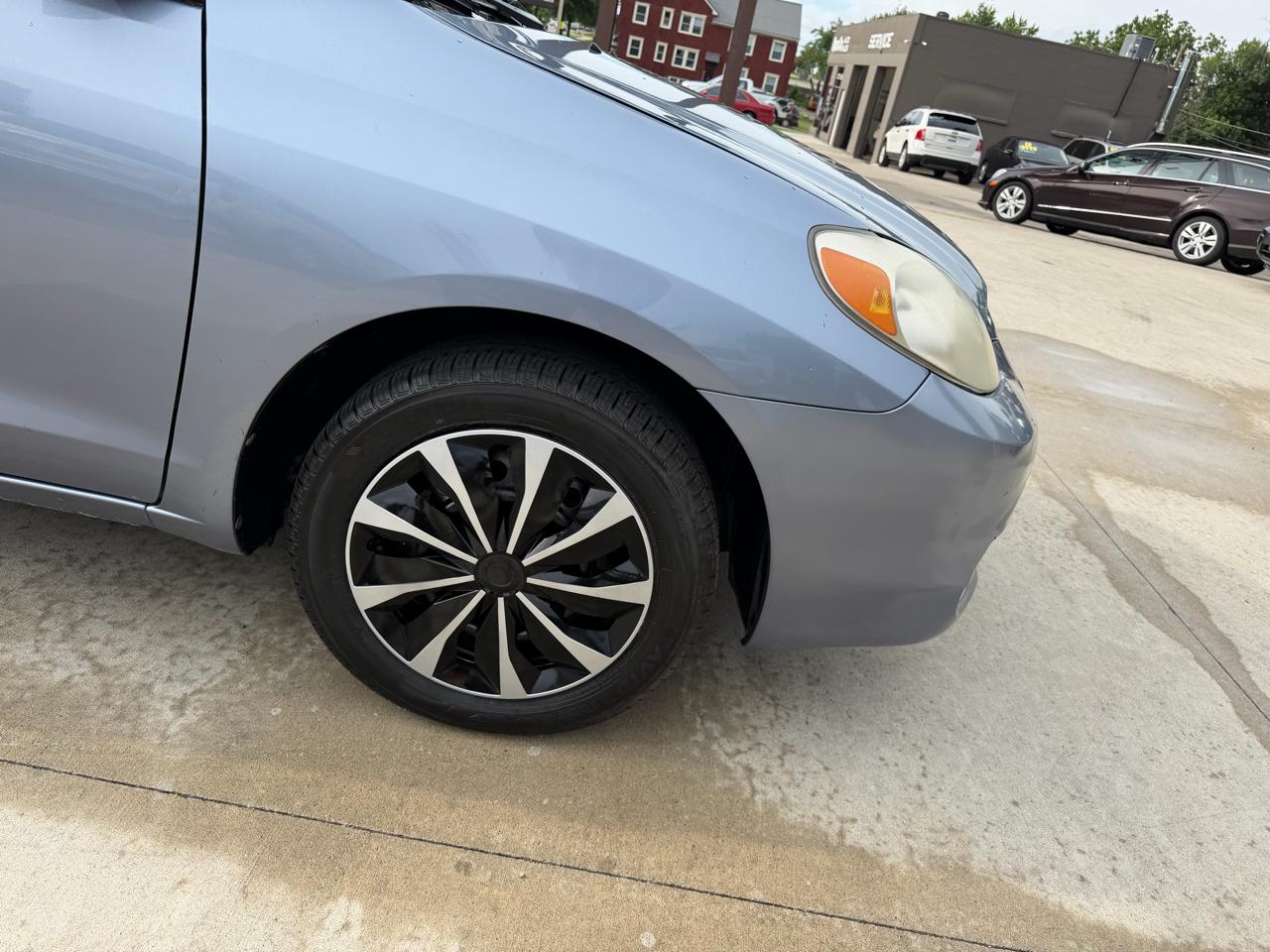 Toyota Matrix Base 4D Hatchback 2008