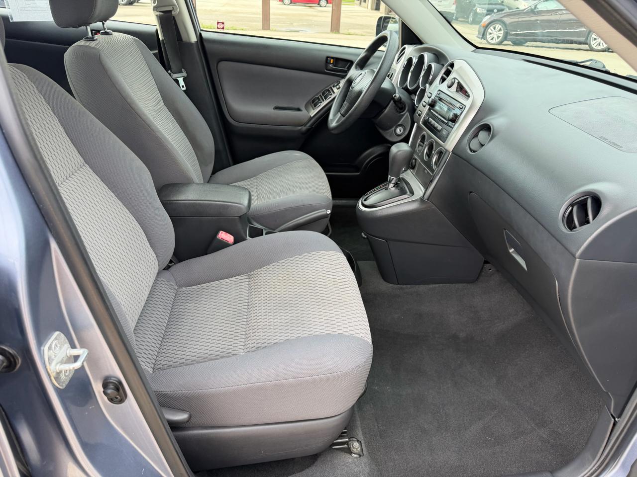 Toyota Matrix Base 4D Hatchback 2008