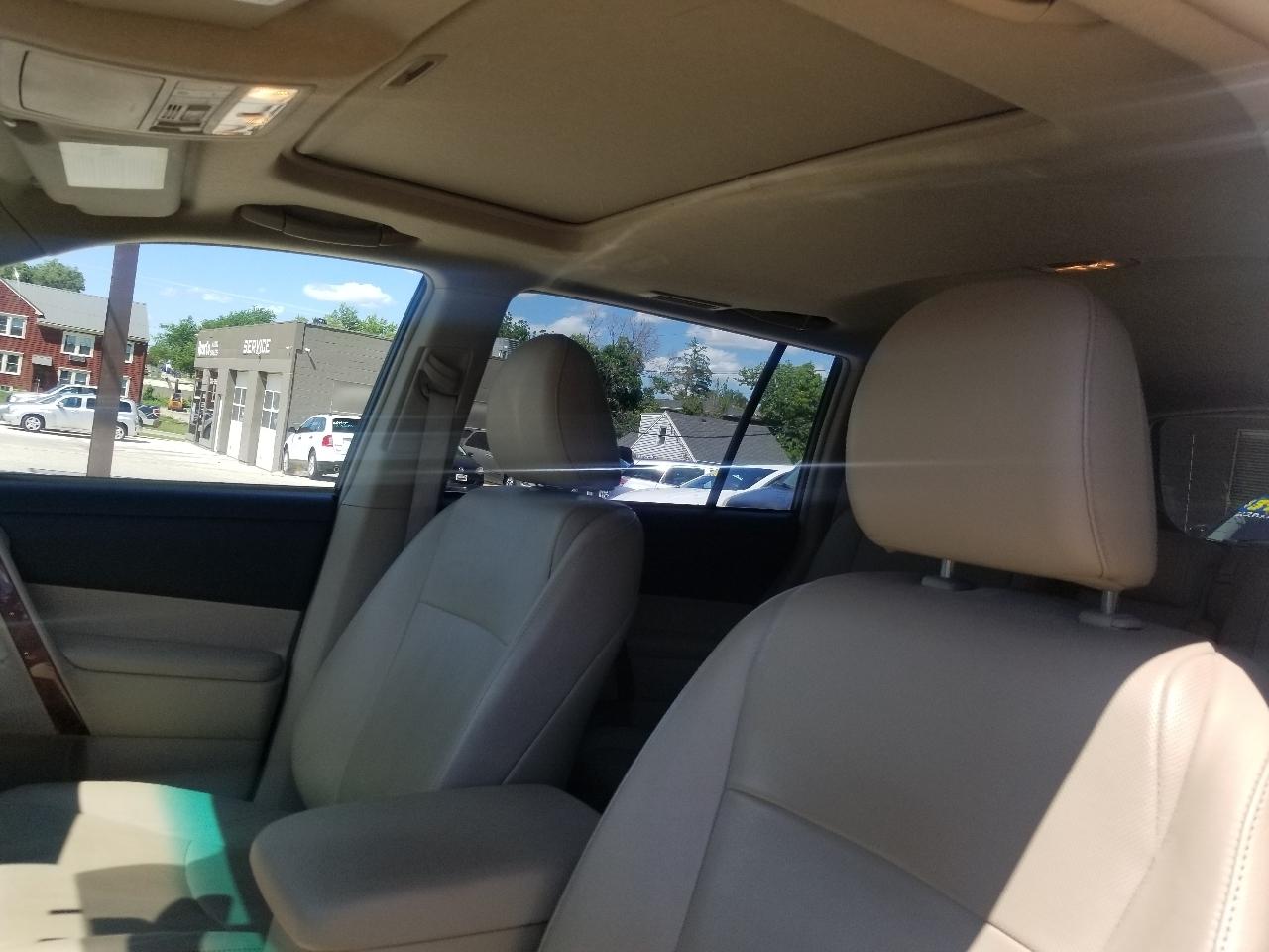 Toyota Highlander 4WD 4dr V6 Limited (Natl) 2012