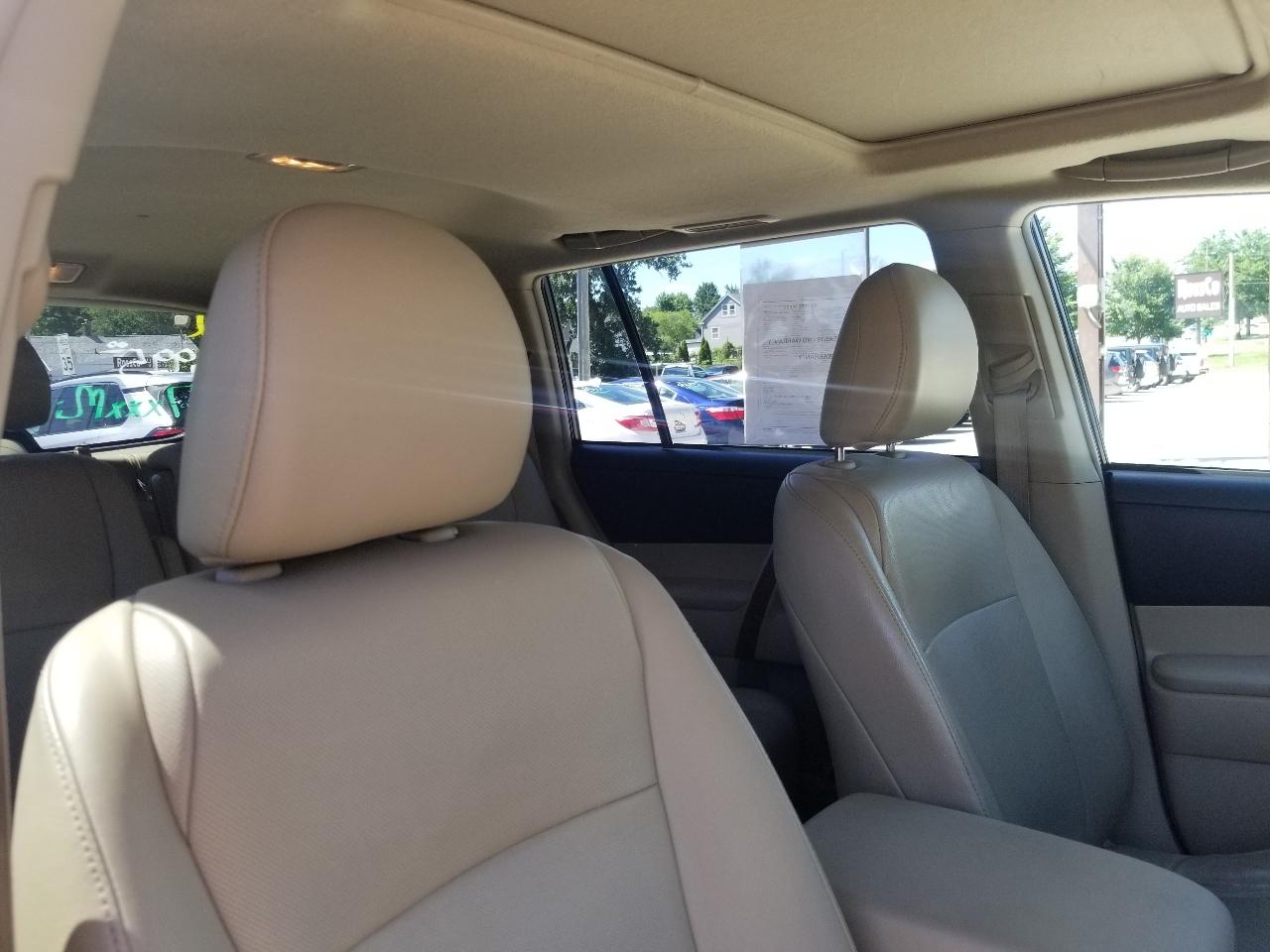 Toyota Highlander 4WD 4dr V6 Limited (Natl) 2012