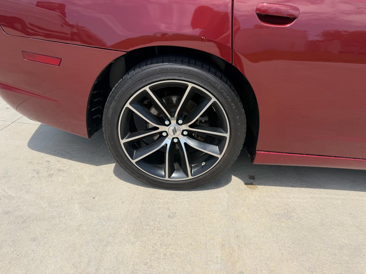 Dodge Charger 4dr Sdn RT 100th Anniversary RWD *Ltd Avail* 2014