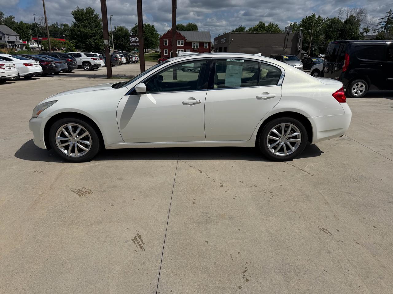 Infiniti G37 Sedan 4dr x AWD 2009