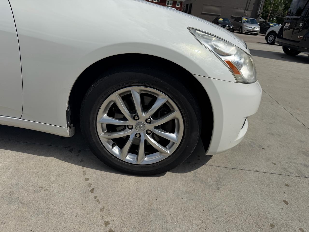Infiniti G37 Sedan 4dr x AWD 2009