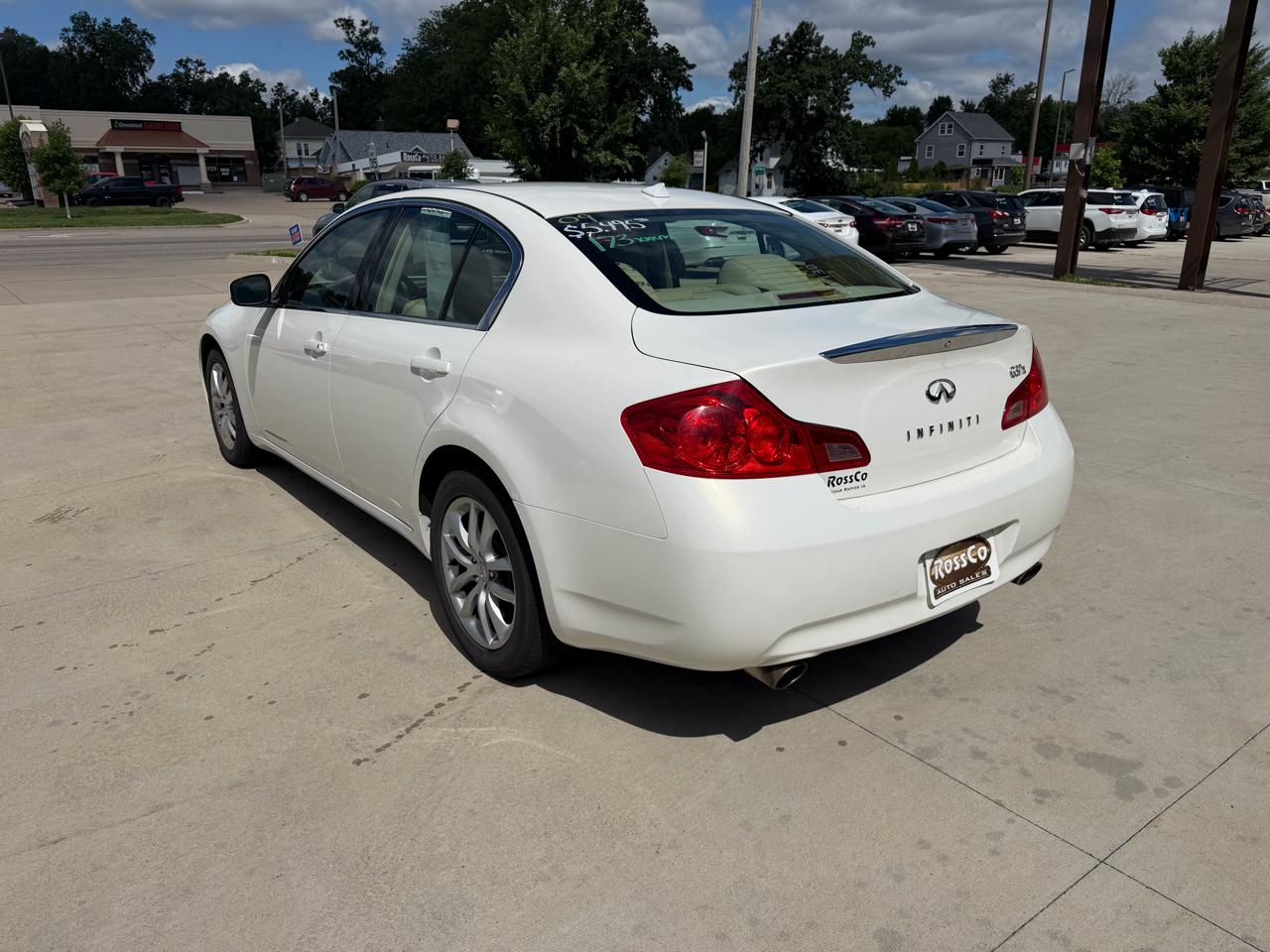 Infiniti G37 Sedan 4dr x AWD 2009