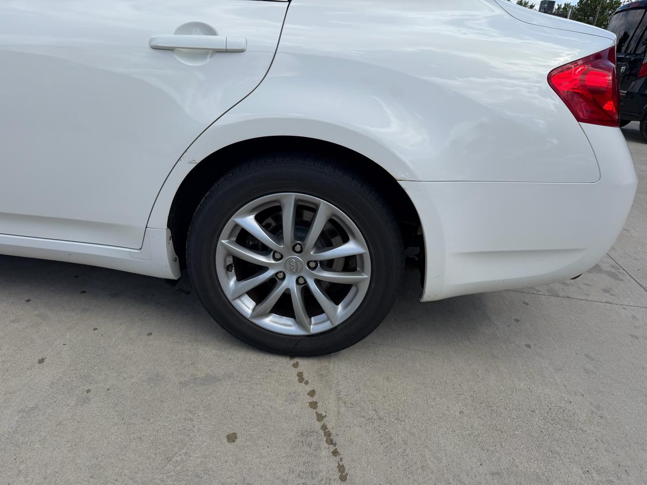 Infiniti G37 Sedan 4dr x AWD 2009