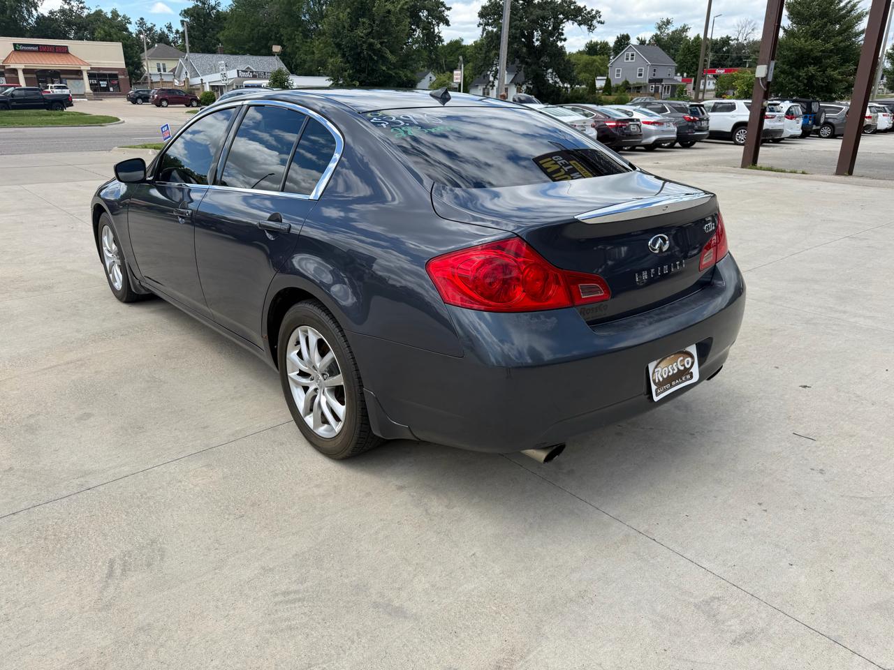 Infiniti G37 Sedan 4dr x AWD 2009
