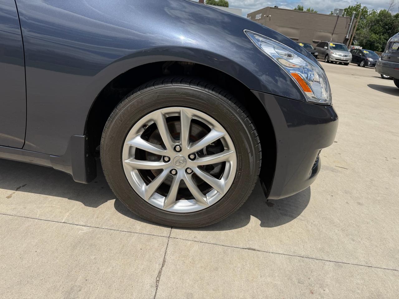 Infiniti G37 Sedan 4dr x AWD 2009