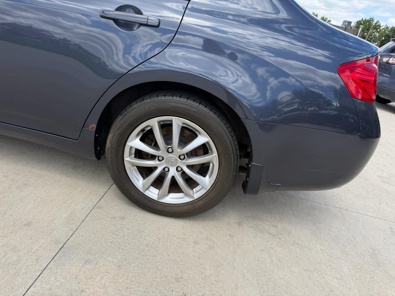 Infiniti G37 Sedan 4dr x AWD 2009