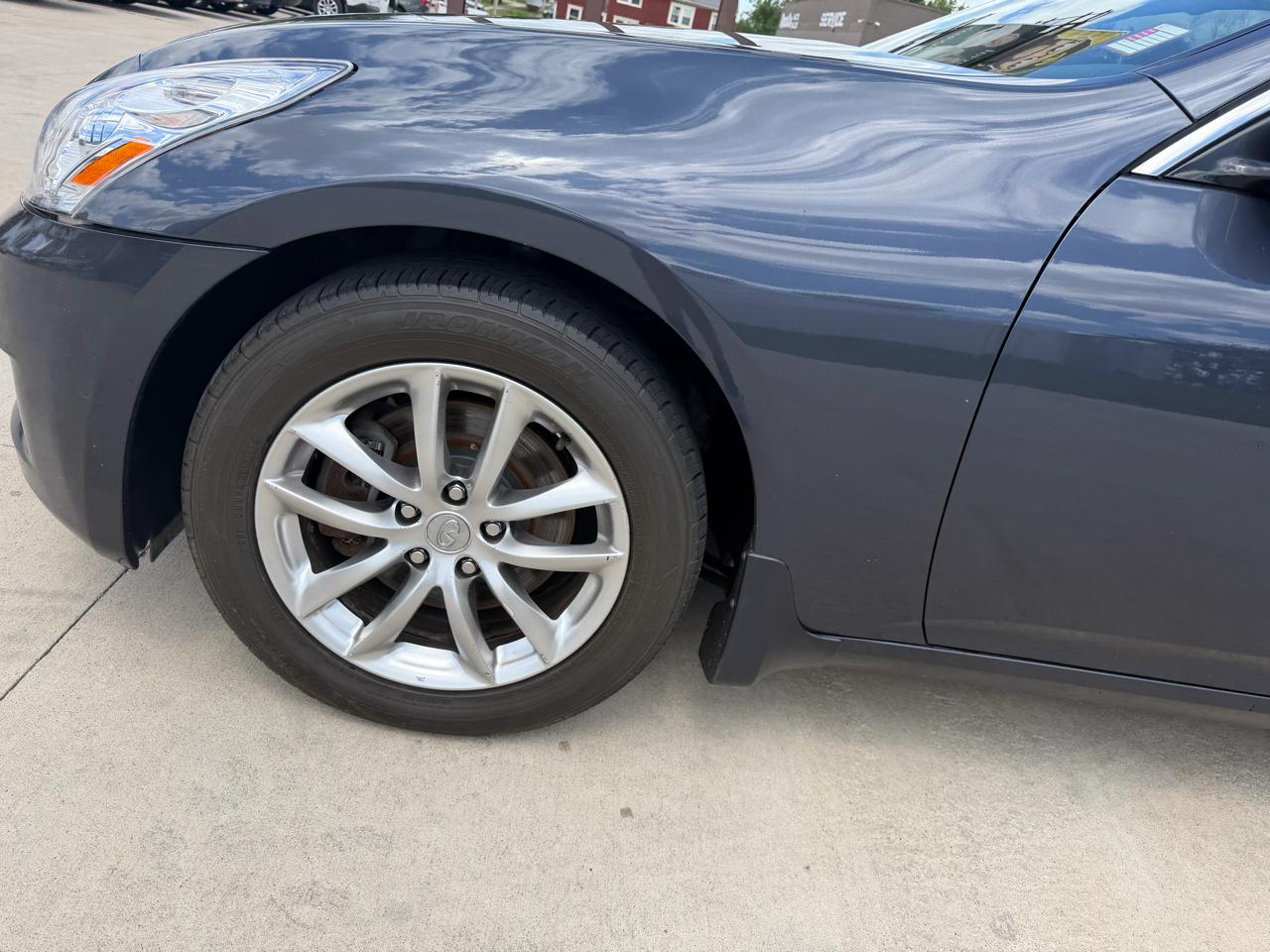 Infiniti G37 Sedan 4dr x AWD 2009