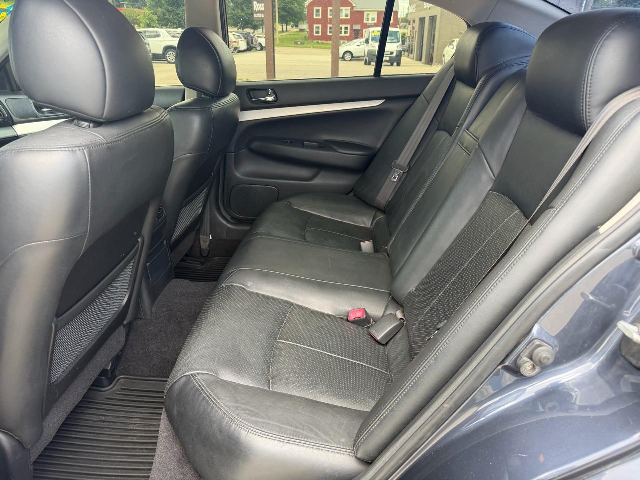 Infiniti G37 Sedan 4dr x AWD 2009