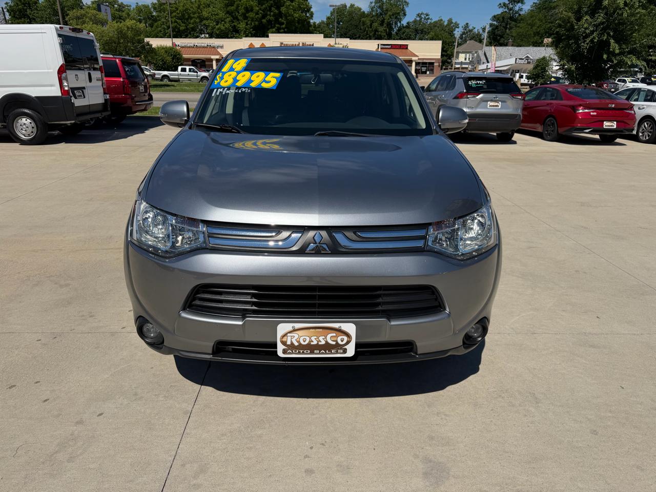 Mitsubishi Outlander 2WD 4dr SE 2014