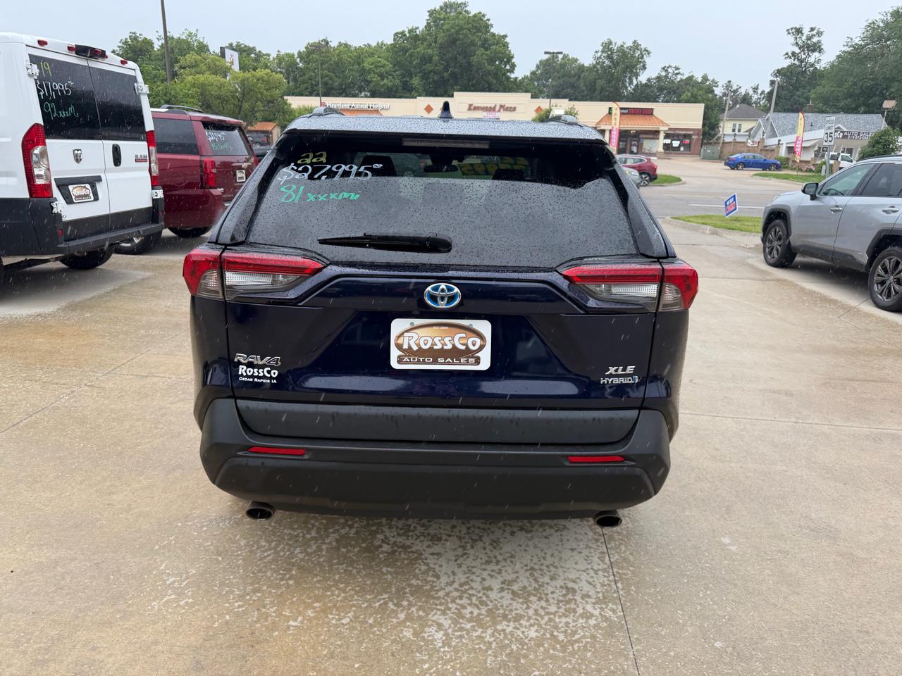 Toyota RAV4 Hybrid XLE AWD (Natl) 2022