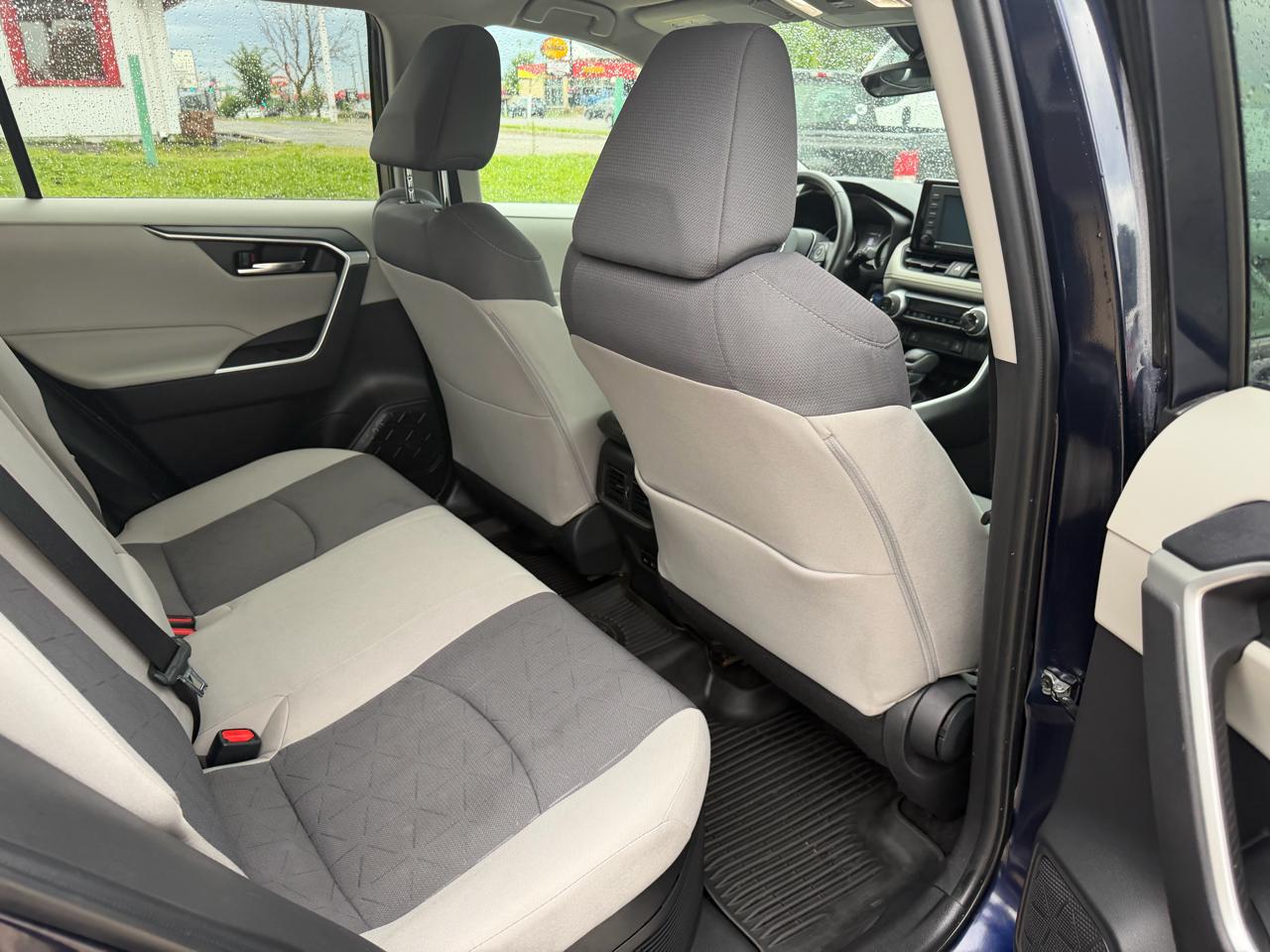 Toyota RAV4 Hybrid XLE AWD (Natl) 2022