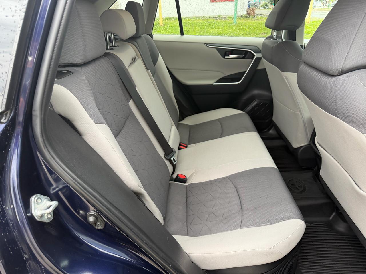 Toyota RAV4 Hybrid XLE AWD (Natl) 2022