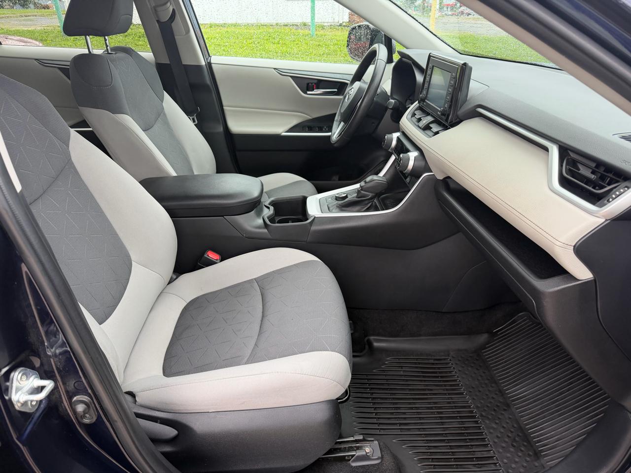 Toyota RAV4 Hybrid XLE AWD (Natl) 2022