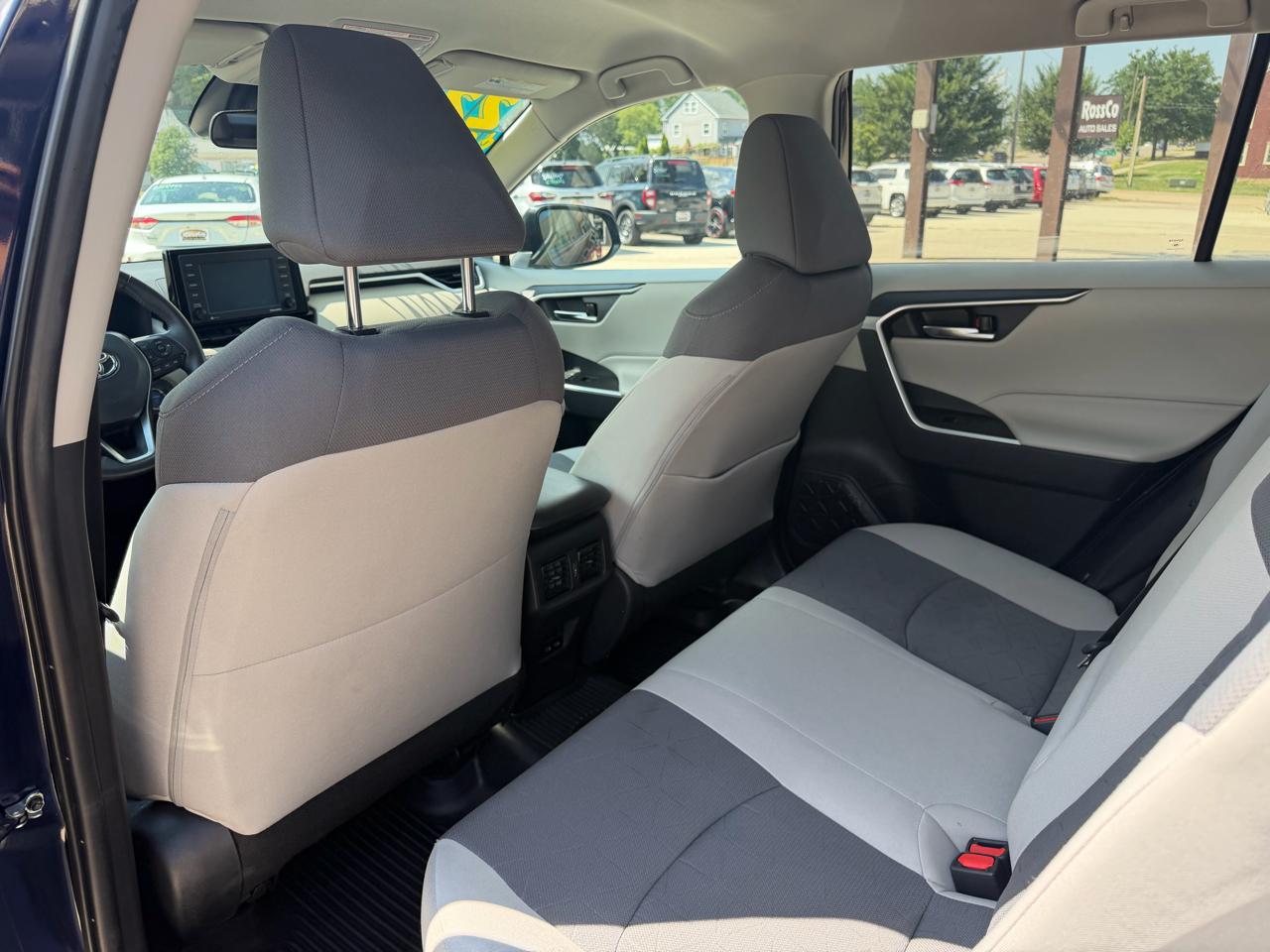 Toyota RAV4 Hybrid XLE AWD (Natl) 2022