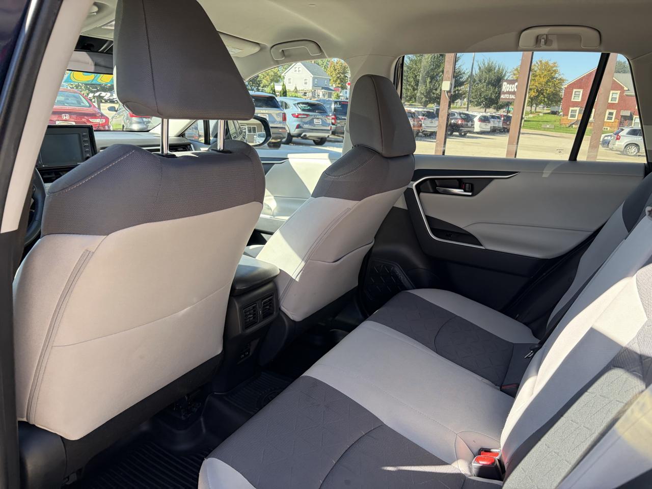 Toyota RAV4 Hybrid XLE AWD (Natl) 2022
