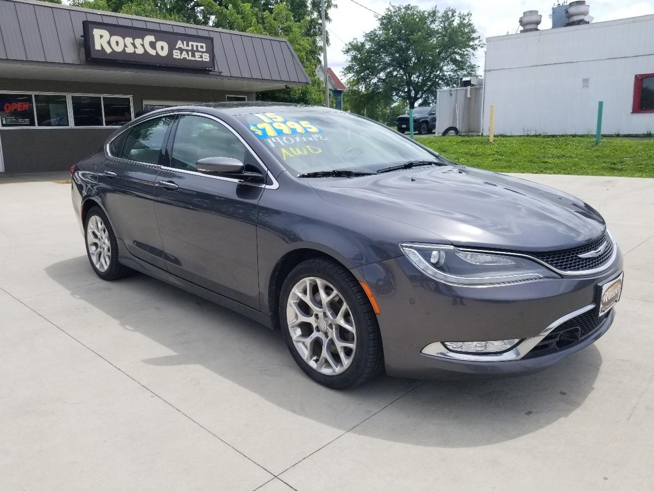 Chrysler 200 4dr Sdn C AWD 2015