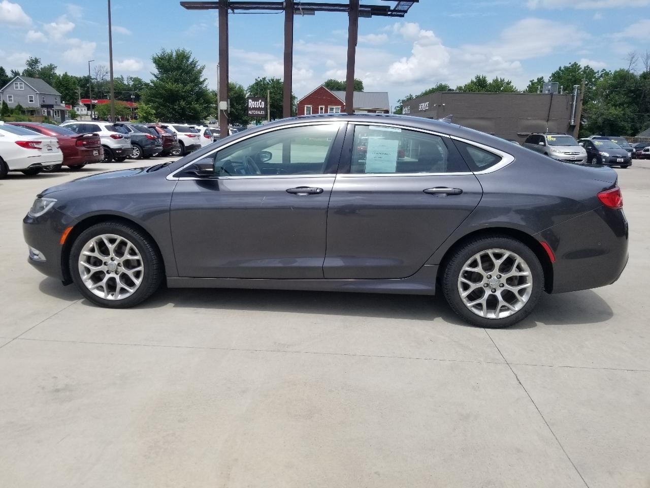Chrysler 200 4dr Sdn C AWD 2015