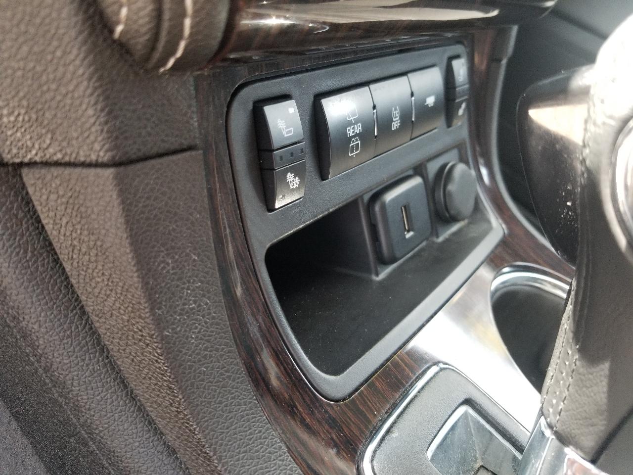 Chevrolet Traverse AWD 4dr LT w/1LT 2017
