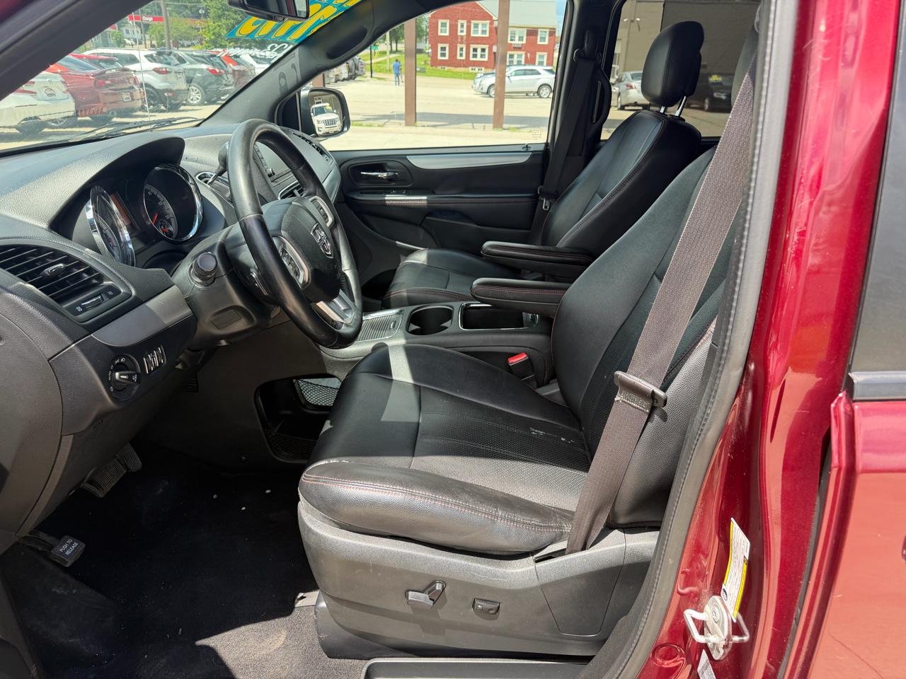Dodge Grand Caravan GT Wagon Fleet 2017