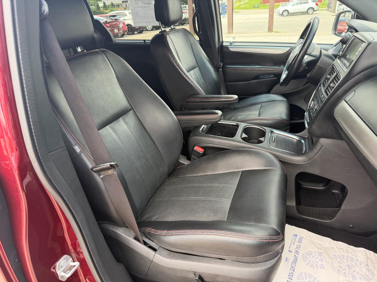 Dodge Grand Caravan GT Wagon Fleet 2017