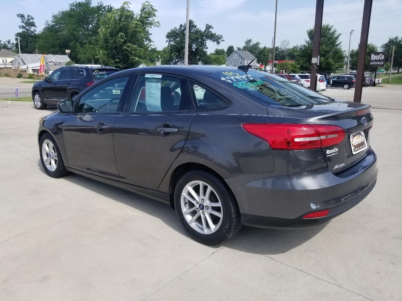 Ford Focus SE Sedan 2018