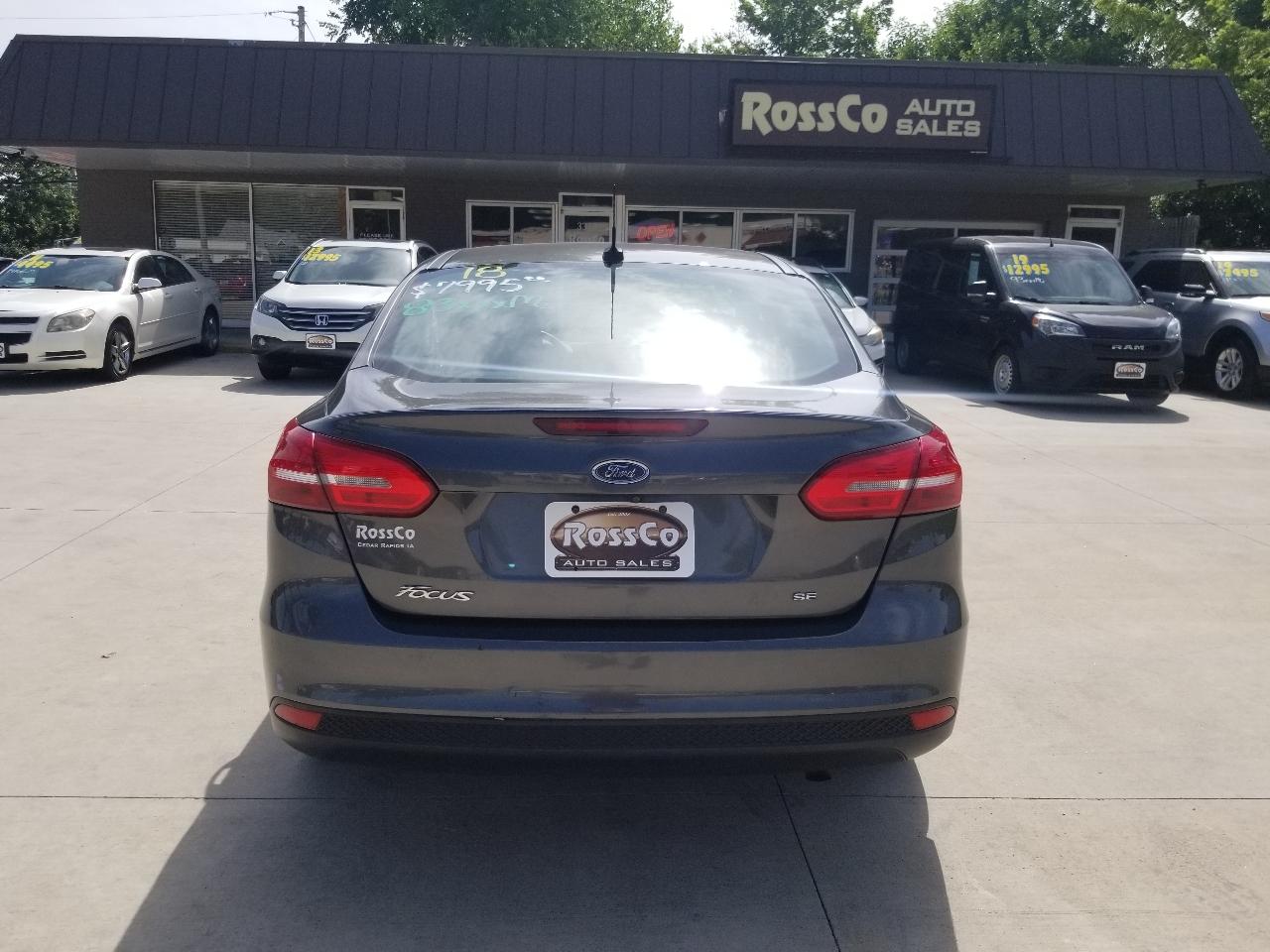 Ford Focus SE Sedan 2018