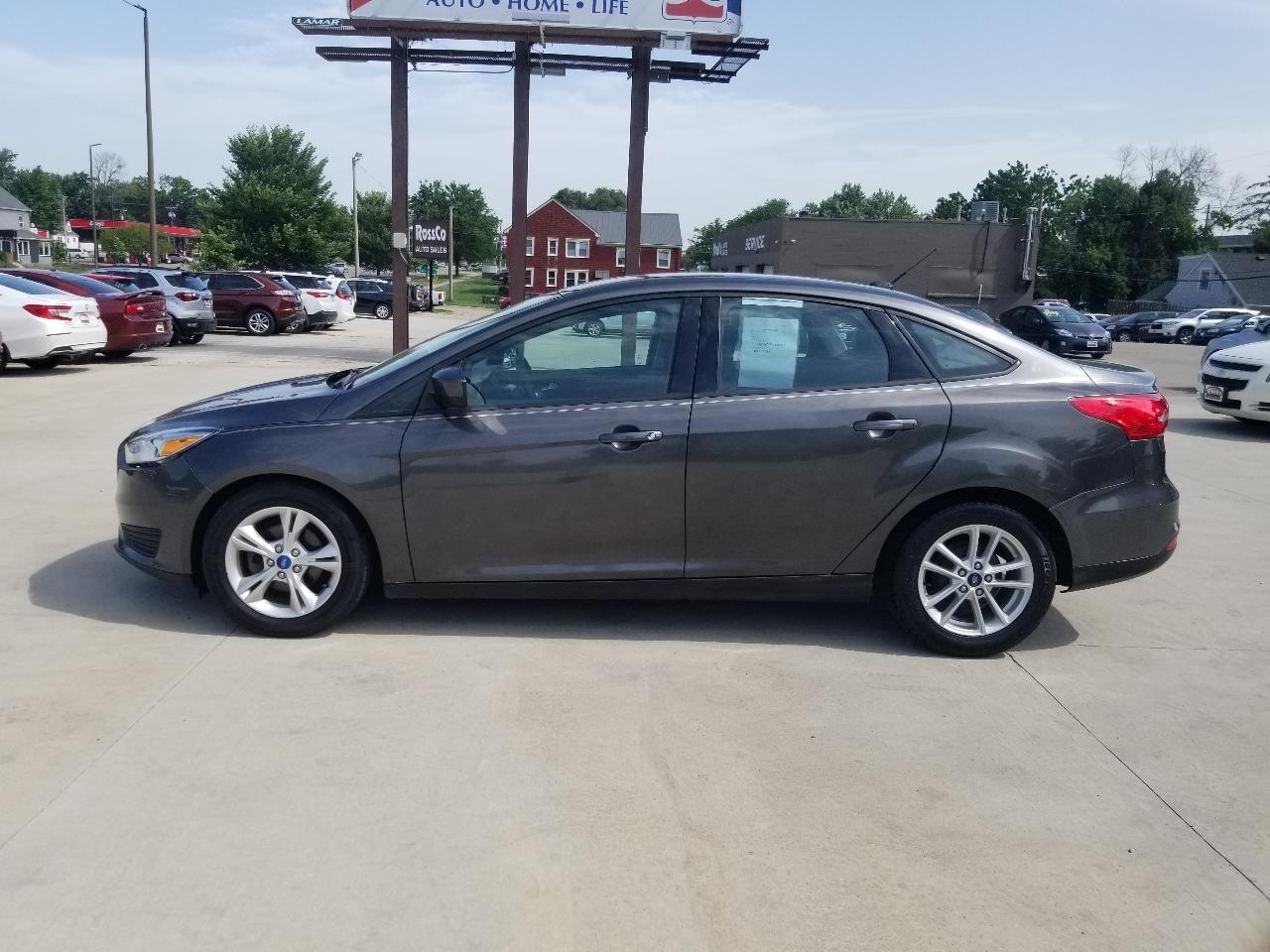 Ford Focus SE Sedan 2018