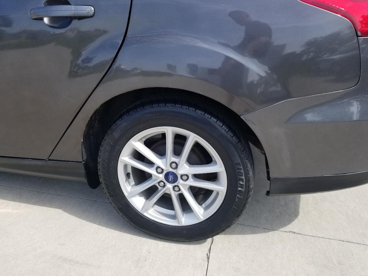 Ford Focus SE Sedan 2018