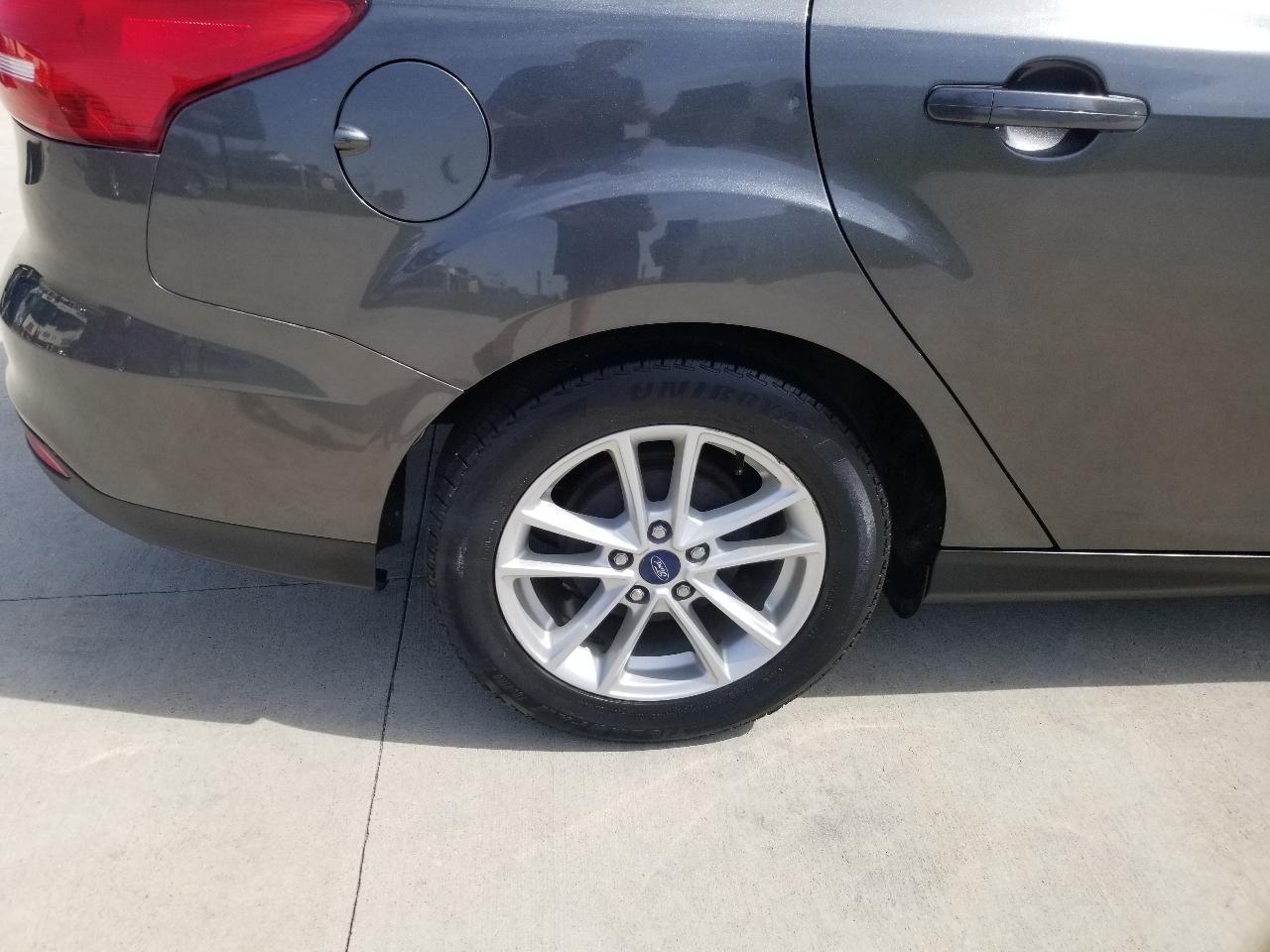 Ford Focus SE Sedan 2018