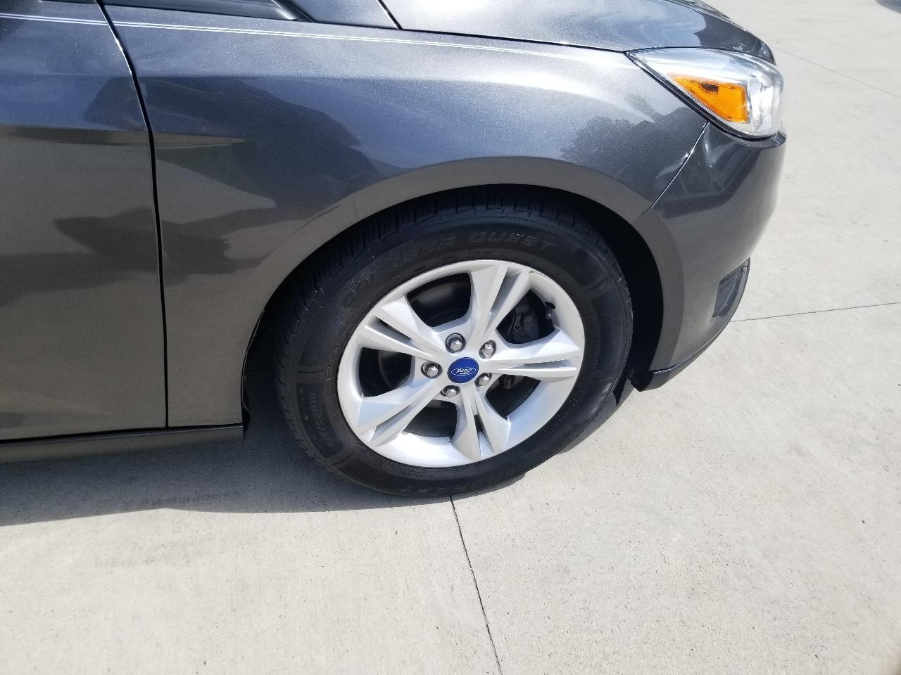 Ford Focus SE Sedan 2018
