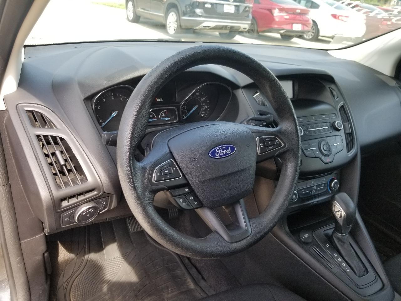 Ford Focus SE Sedan 2018