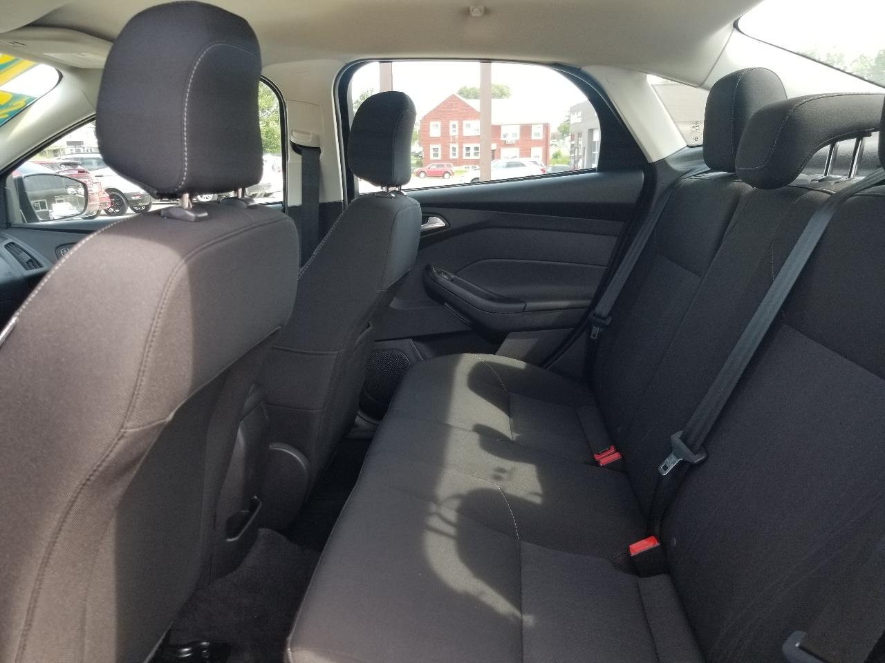 Ford Focus SE Sedan 2018