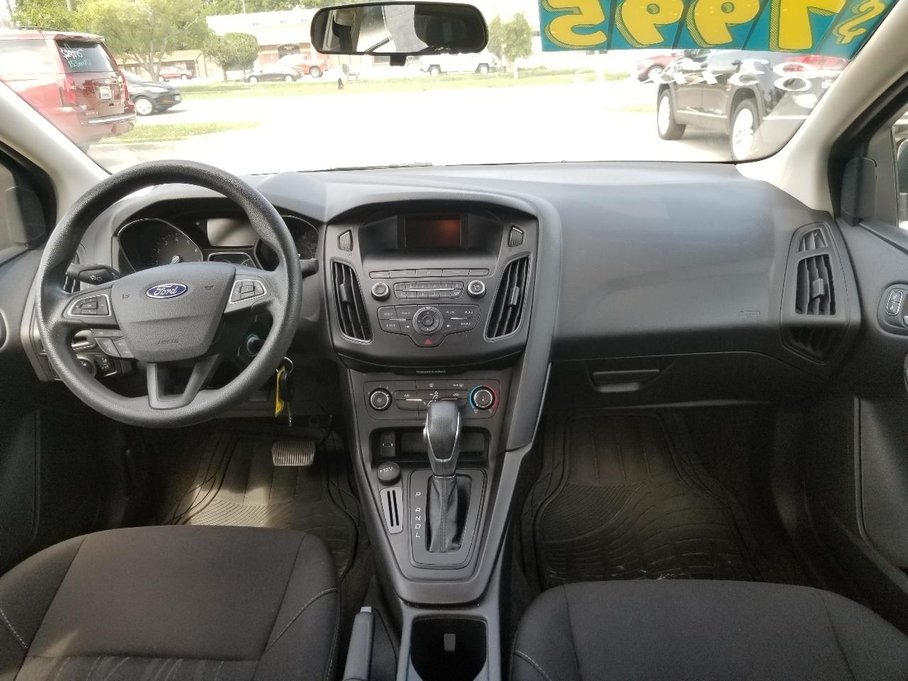 Ford Focus SE Sedan 2018