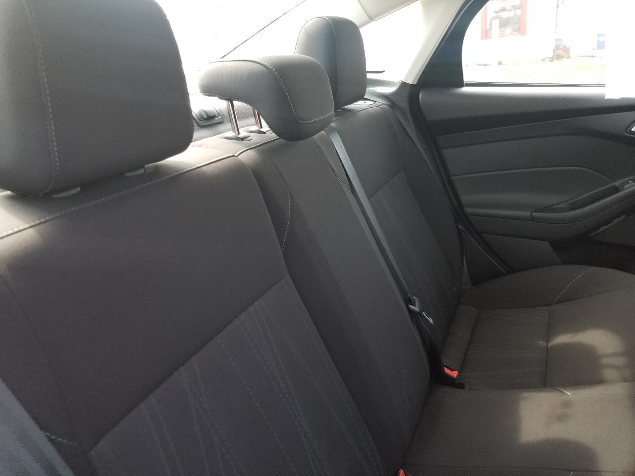 Ford Focus SE Sedan 2018